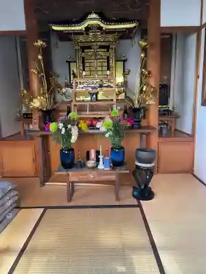 山中千手観音堂の{uncategorized: "未分類", other: "その他", undefined: "問題あり", building: "その他建物", grave: "お墓", sacred_gate: "鳥居", guardian: "狛犬", statue: "像", buddha: "仏像", history: "歴史", nature: "自然", garden: "庭園", animal: "動物", pagoda: "塔", temizu: "手水舎", mountain_gate: "山門・神門", sanctuary: "本殿・本堂", subordinate: "末社・摂社", art: "芸術", scenery: "景色", jizo: "地蔵", ema: "絵馬", goshuin: "御朱印", omikuji: "おみくじ", items: "授与品その他", amulet: "お守り", goshuincho: "御朱印帳", eats: "食事", festival: "お祭り", votive_dance: "神楽", shichigosan: "七五三参", wedding: "結婚式", experience: "体験その他", initially: "初詣", around: "周辺", anti_infection: "感染症対策"}