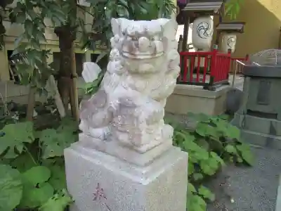 矢先稲荷神社の狛犬