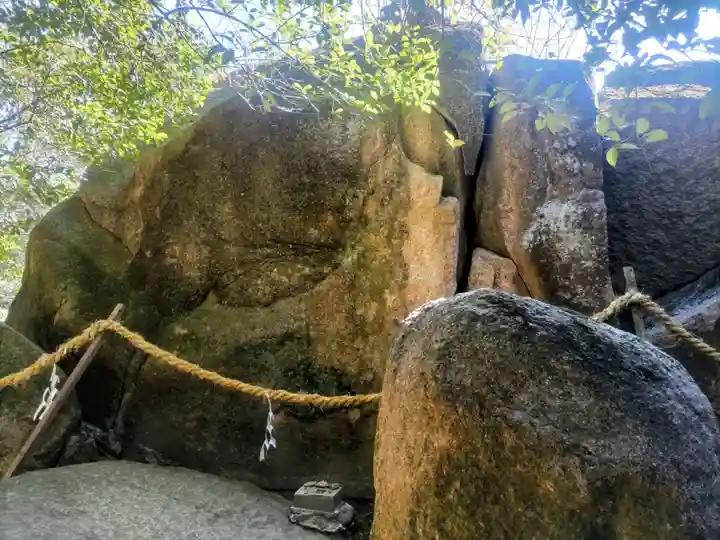 越木岩神社(兵庫県)