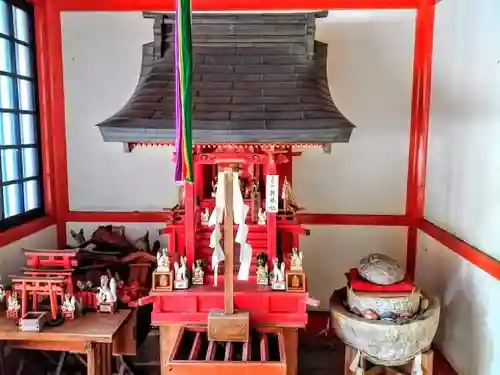 豊藤稲荷神社の末社・摂社