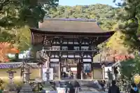 松尾大社の山門・神門