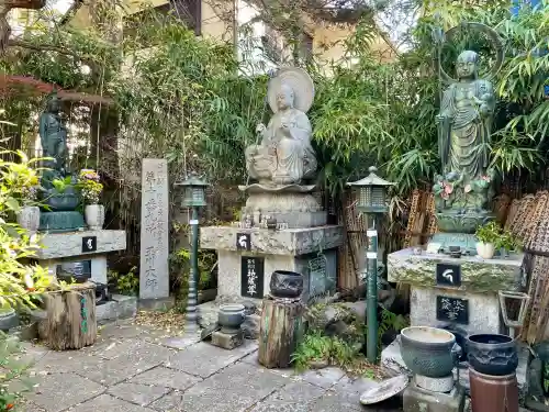 玉眞院玉川大師(東京都)