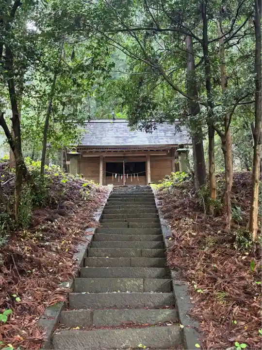 熊ノ木箒根神社の本殿・本堂