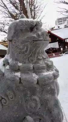 北海道神宮頓宮の狛犬