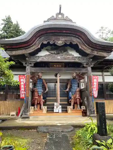 龍頭寺の本殿