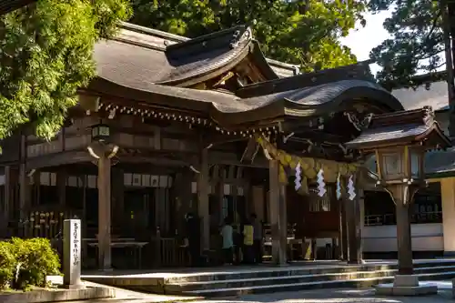 白山比咩神社の本殿