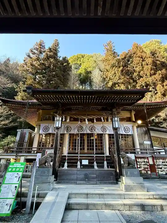 青麻神社の{uncategorized: "未分類", other: "その他", undefined: "問題あり", building: "その他建物", grave: "お墓", sacred_gate: "鳥居", guardian: "狛犬", statue: "像", buddha: "仏像", history: "歴史", nature: "自然", garden: "庭園", animal: "動物", pagoda: "塔", temizu: "手水舎", mountain_gate: "山門・神門", sanctuary: "本殿・本堂", subordinate: "末社・摂社", art: "芸術", scenery: "景色", jizo: "地蔵", ema: "絵馬", goshuin: "御朱印", omikuji: "おみくじ", items: "授与品その他", amulet: "お守り", goshuincho: "御朱印帳", eats: "食事", festival: "お祭り", votive_dance: "神楽", shichigosan: "七五三参", wedding: "結婚式", experience: "体験その他", initially: "初詣", around: "周辺", anti_infection: "感染症対策"}