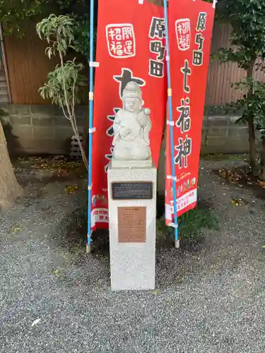 母智丘神社の像