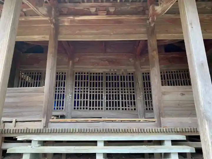 建暦寺の本殿・本堂