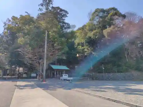 金刀比羅神社の{uncategorized: "未分類", other: "その他", undefined: "問題あり", building: "その他建物", grave: "お墓", sacred_gate: "鳥居", guardian: "狛犬", statue: "像", buddha: "仏像", history: "歴史", nature: "自然", garden: "庭園", animal: "動物", pagoda: "塔", temizu: "手水舎", mountain_gate: "山門・神門", sanctuary: "本殿・本堂", subordinate: "末社・摂社", art: "芸術", scenery: "景色", jizo: "地蔵", ema: "絵馬", goshuin: "御朱印", omikuji: "おみくじ", items: "授与品その他", amulet: "お守り", goshuincho: "御朱印帳", eats: "食事", festival: "お祭り", votive_dance: "神楽", shichigosan: "七五三参", wedding: "結婚式", experience: "体験その他", initially: "初詣", around: "周辺", anti_infection: "感染症対策"}