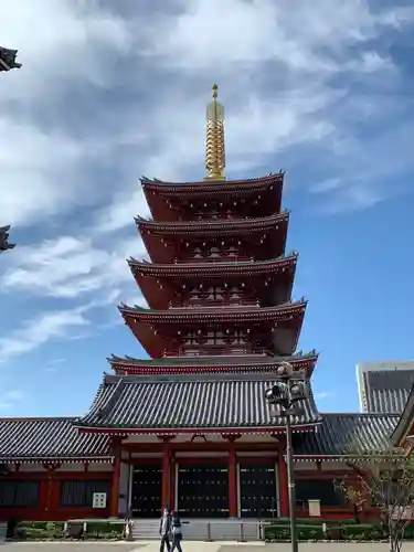 浅草寺の塔