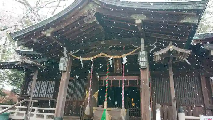 多田神社の本殿・本堂