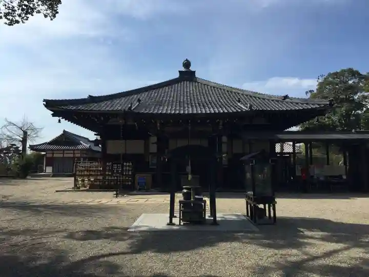 大安寺の本殿・本堂