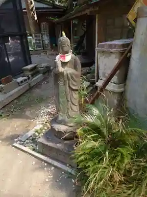 銭洗弁財天宇賀福神社の地蔵