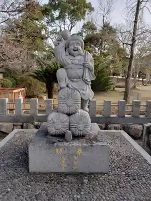 大神神社の像