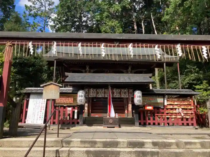 平岡八幡宮の本殿・本堂
