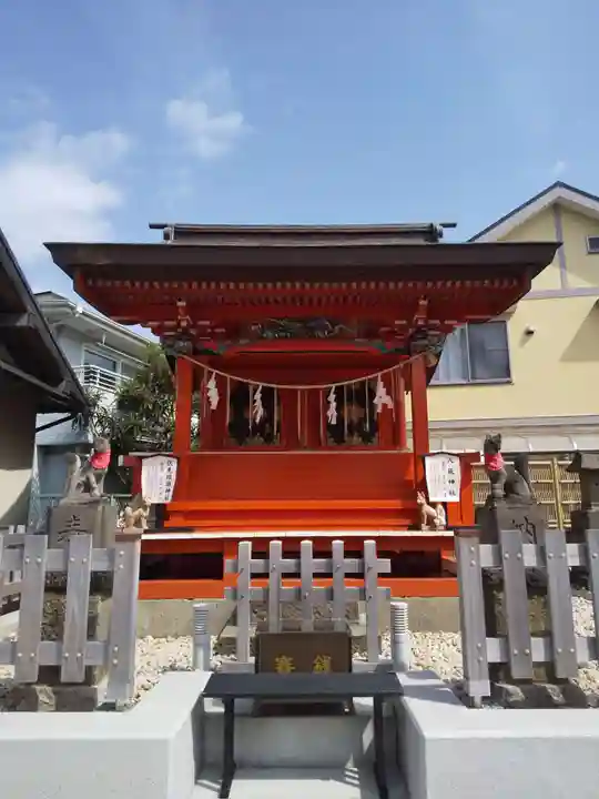 神鳥前川神社の末社・摂社