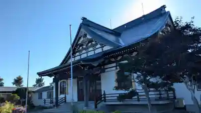 実勝寺の本殿・本堂