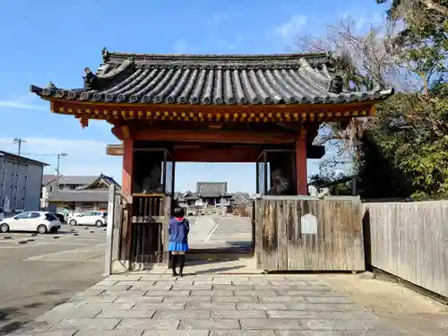 家原寺の山門・神門
