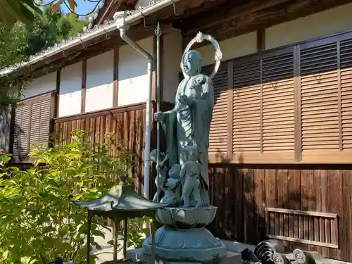 小童寺の地蔵