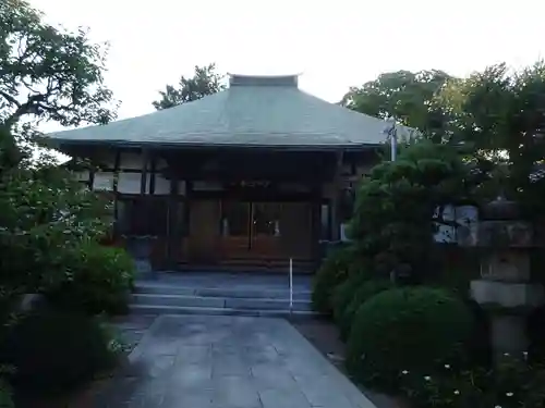 妙好寺の本殿・本堂