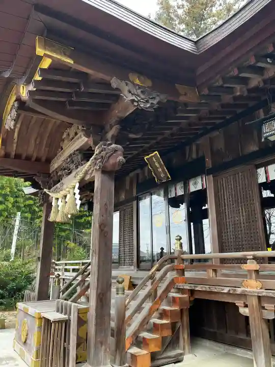素鵞神社の{uncategorized: "未分類", other: "その他", undefined: "問題あり", building: "その他建物", grave: "お墓", sacred_gate: "鳥居", guardian: "狛犬", statue: "像", buddha: "仏像", history: "歴史", nature: "自然", garden: "庭園", animal: "動物", pagoda: "塔", temizu: "手水舎", mountain_gate: "山門・神門", sanctuary: "本殿・本堂", subordinate: "末社・摂社", art: "芸術", scenery: "景色", jizo: "地蔵", ema: "絵馬", goshuin: "御朱印", omikuji: "おみくじ", items: "授与品その他", amulet: "お守り", goshuincho: "御朱印帳", eats: "食事", festival: "お祭り", votive_dance: "神楽", shichigosan: "七五三参", wedding: "結婚式", experience: "体験その他", initially: "初詣", around: "周辺", anti_infection: "感染症対策"}