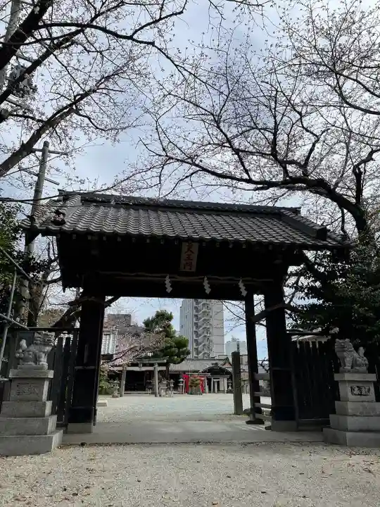 八雲神社の山門・神門