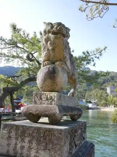 厳島神社の狛犬