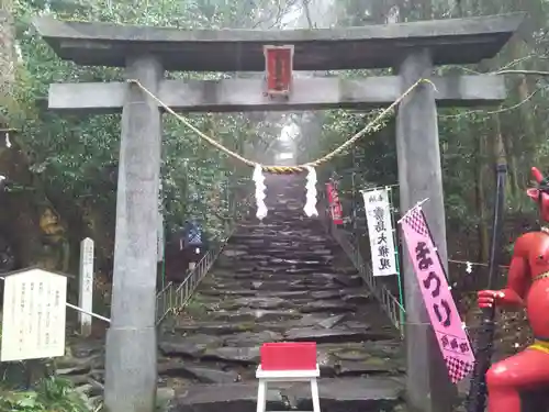 東霧島神社の鳥居