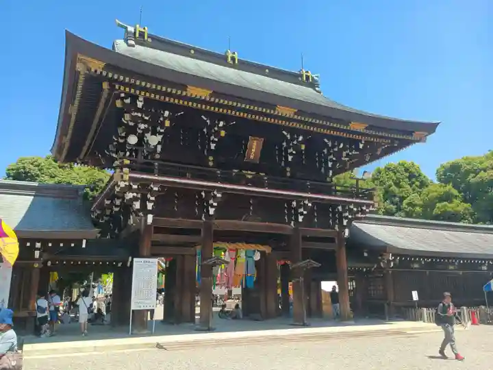 真清田神社の山門・神門