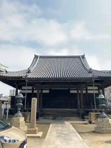 光明寺の本殿・本堂