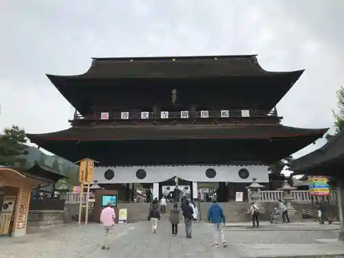 善光寺の山門・神門