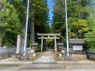 雄山神社中宮祈願殿(富山県)