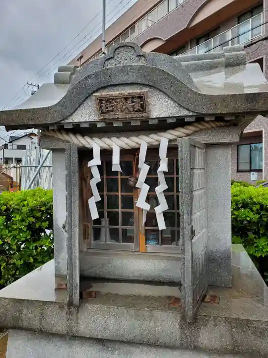 貴崎神社の本殿・本堂