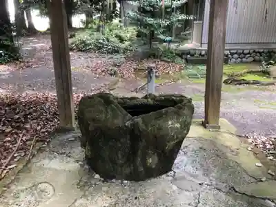 敬満神社の手水舎
