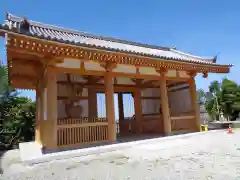 願昭寺の山門