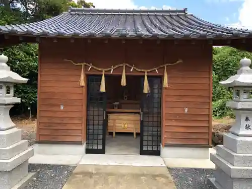 天手長男神社の本殿