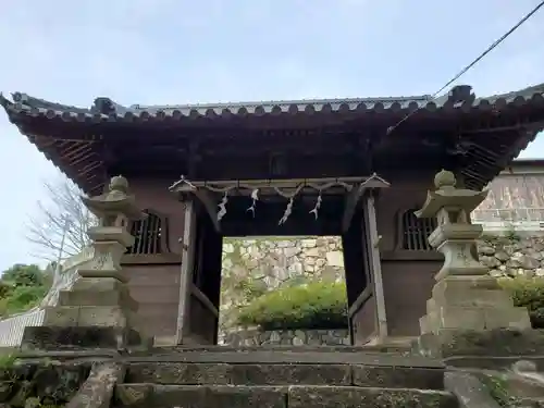 八幡神社（志方八幡神社）の山門・神門