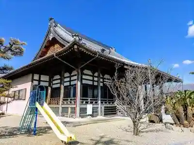 法行寺の本殿
