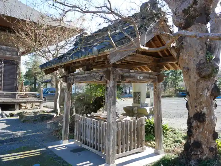 永福寺 童子堂の手水舎