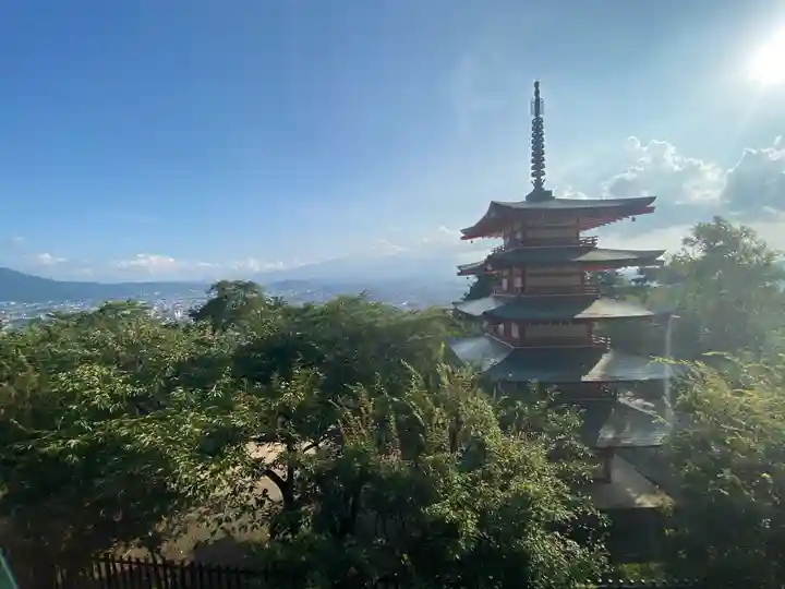 新倉富士浅間神社(山梨県)