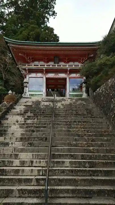 青岸渡寺の山門・神門