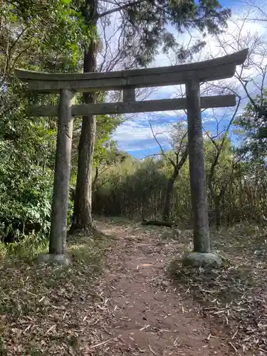 布自伎美神社の鳥居