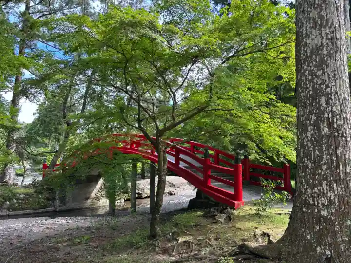 大洞院の{uncategorized: "未分類", other: "その他", undefined: "問題あり", building: "その他建物", grave: "お墓", sacred_gate: "鳥居", guardian: "狛犬", statue: "像", buddha: "仏像", history: "歴史", nature: "自然", garden: "庭園", animal: "動物", pagoda: "塔", temizu: "手水舎", mountain_gate: "山門・神門", sanctuary: "本殿・本堂", subordinate: "末社・摂社", art: "芸術", scenery: "景色", jizo: "地蔵", ema: "絵馬", goshuin: "御朱印", omikuji: "おみくじ", items: "授与品その他", amulet: "お守り", goshuincho: "御朱印帳", eats: "食事", festival: "お祭り", votive_dance: "神楽", shichigosan: "七五三参", wedding: "結婚式", experience: "体験その他", initially: "初詣", around: "周辺", anti_infection: "感染症対策"}