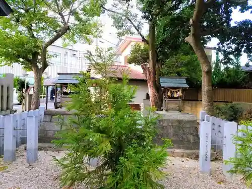 若宮八幡社の末社・摂社