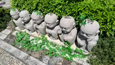 霊源院の{uncategorized: "未分類", other: "その他", undefined: "問題あり", building: "その他建物", grave: "お墓", sacred_gate: "鳥居", guardian: "狛犬", statue: "像", buddha: "仏像", history: "歴史", nature: "自然", garden: "庭園", animal: "動物", pagoda: "塔", temizu: "手水舎", mountain_gate: "山門・神門", sanctuary: "本殿・本堂", subordinate: "末社・摂社", art: "芸術", scenery: "景色", jizo: "地蔵", ema: "絵馬", goshuin: "御朱印", omikuji: "おみくじ", items: "授与品その他", amulet: "お守り", goshuincho: "御朱印帳", eats: "食事", festival: "お祭り", votive_dance: "神楽", shichigosan: "七五三参", wedding: "結婚式", experience: "体験その他", initially: "初詣", around: "周辺", anti_infection: "感染症対策"}
