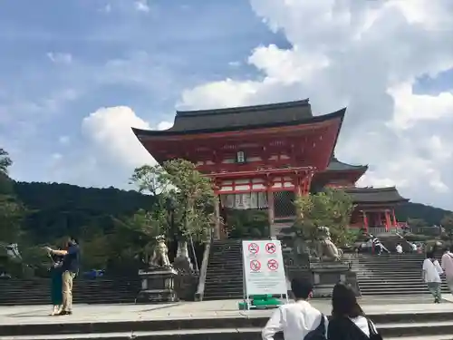 清水寺の山門・神門