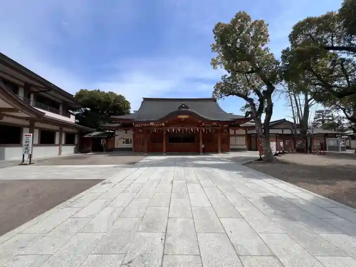 方違神社の{uncategorized: "未分類", other: "その他", undefined: "問題あり", building: "その他建物", grave: "お墓", sacred_gate: "鳥居", guardian: "狛犬", statue: "像", buddha: "仏像", history: "歴史", nature: "自然", garden: "庭園", animal: "動物", pagoda: "塔", temizu: "手水舎", mountain_gate: "山門・神門", sanctuary: "本殿・本堂", subordinate: "末社・摂社", art: "芸術", scenery: "景色", jizo: "地蔵", ema: "絵馬", goshuin: "御朱印", omikuji: "おみくじ", items: "授与品その他", amulet: "お守り", goshuincho: "御朱印帳", eats: "食事", festival: "お祭り", votive_dance: "神楽", shichigosan: "七五三参", wedding: "結婚式", experience: "体験その他", initially: "初詣", around: "周辺", anti_infection: "感染症対策"}