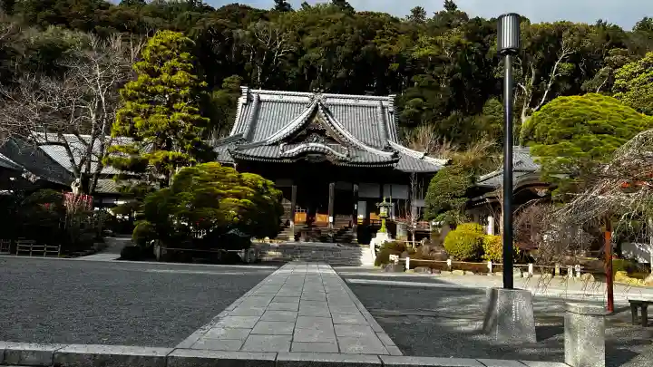 修禅寺の{uncategorized: "未分類", other: "その他", undefined: "問題あり", building: "その他建物", grave: "お墓", sacred_gate: "鳥居", guardian: "狛犬", statue: "像", buddha: "仏像", history: "歴史", nature: "自然", garden: "庭園", animal: "動物", pagoda: "塔", temizu: "手水舎", mountain_gate: "山門・神門", sanctuary: "本殿・本堂", subordinate: "末社・摂社", art: "芸術", scenery: "景色", jizo: "地蔵", ema: "絵馬", goshuin: "御朱印", omikuji: "おみくじ", items: "授与品その他", amulet: "お守り", goshuincho: "御朱印帳", eats: "食事", festival: "お祭り", votive_dance: "神楽", shichigosan: "七五三参", wedding: "結婚式", experience: "体験その他", initially: "初詣", around: "周辺", anti_infection: "感染症対策"}