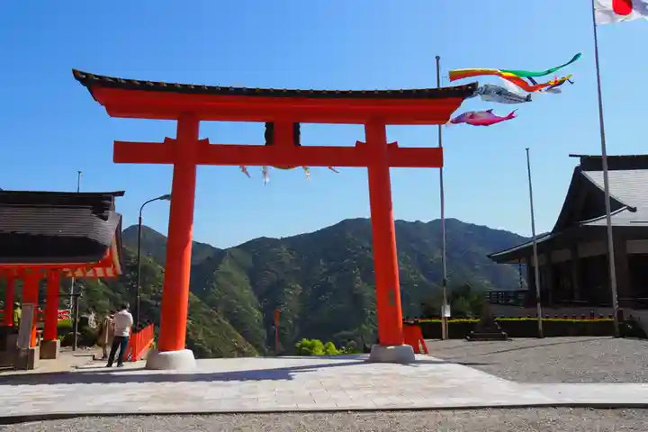 熊野那智大社(和歌山県)